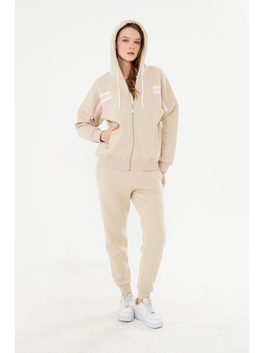 Kadın İçi Polarlı Kapüşonlu Kışlık Eşofman Takımı Bej 8520-B-6