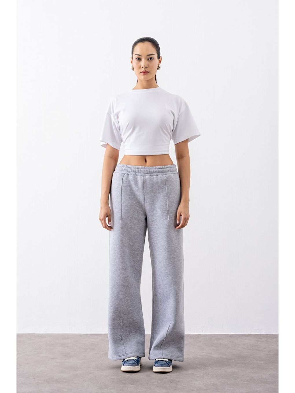 Kadın Chill Bol Paça Gri Eşofman Alt-3