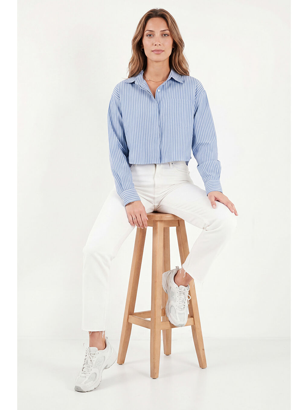 Lacivert Pamuklu Relaxed Fit Çizgili Göğüs Cepli Kadın Gömlek 6982039-2
