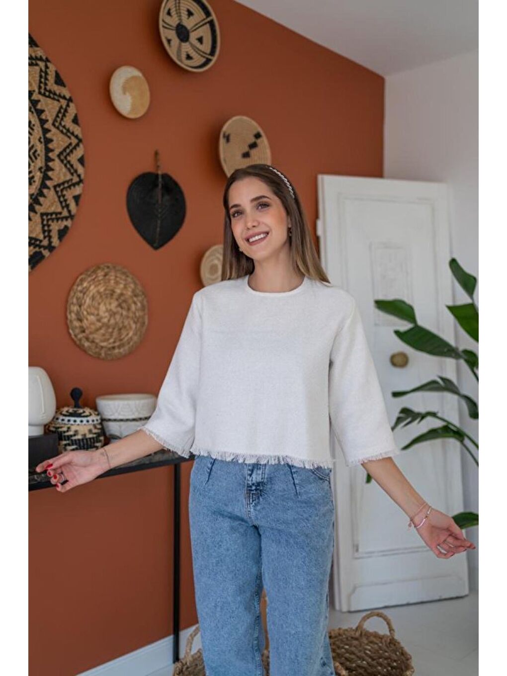 Beyaz Püskül Detaylı Bluz-3