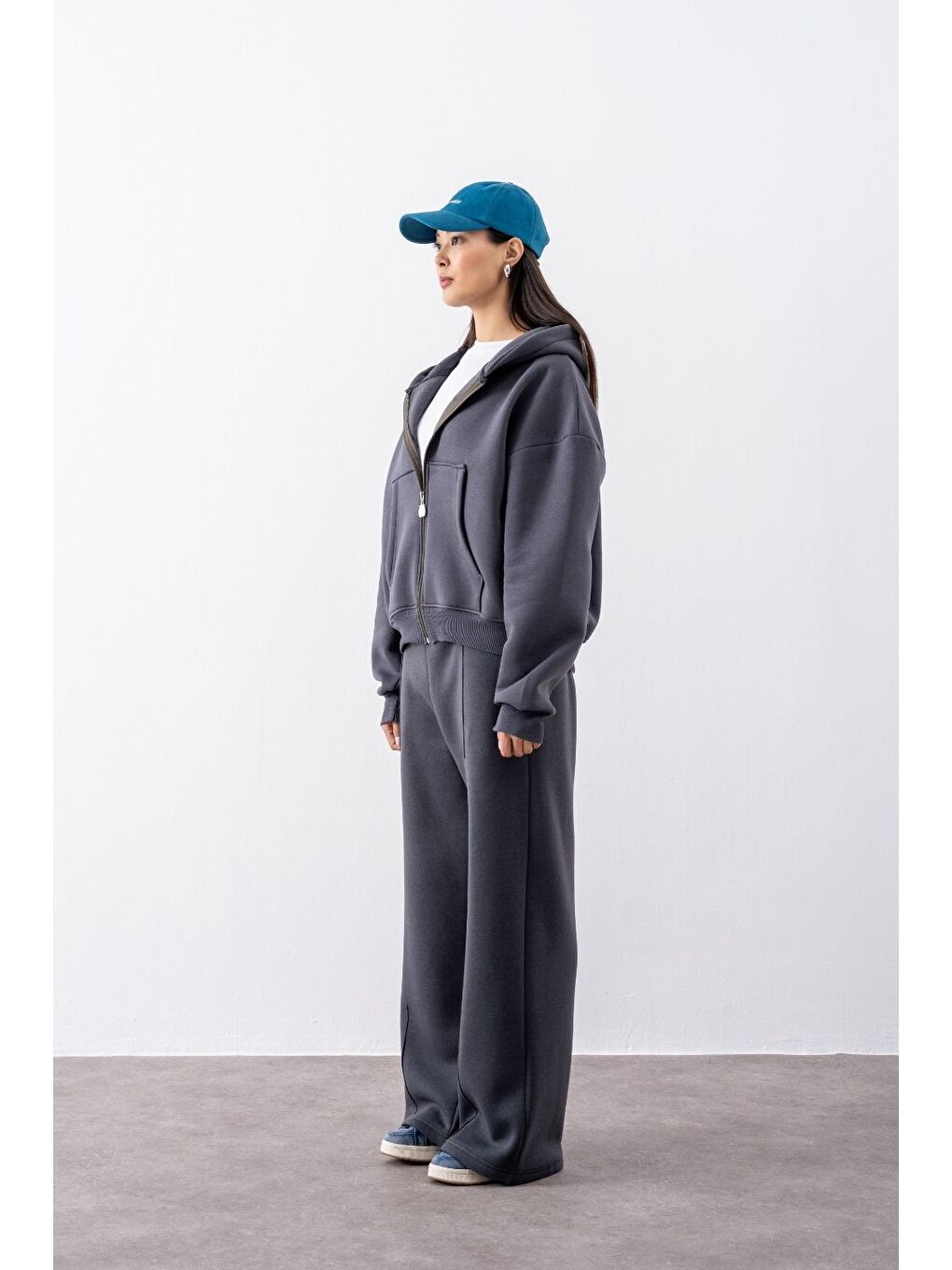 Kadın Chill Bol Paça Antrasit Eşofman Alt-1