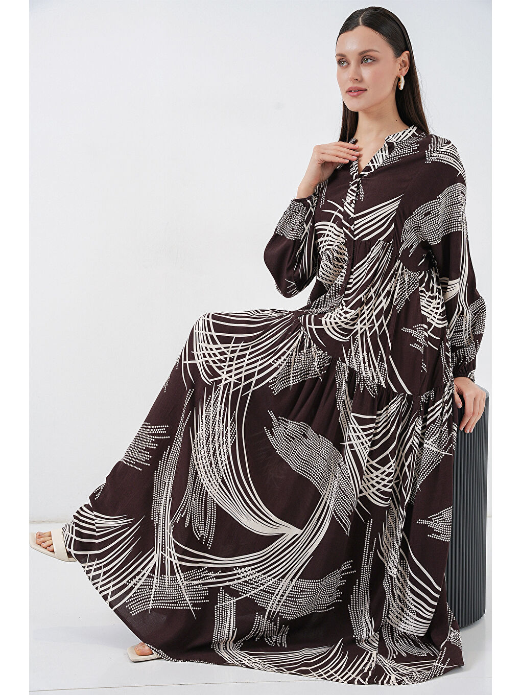 Kadın Desenli Uzun Tesettür Elbise 2585 - B.Kahverengi-1