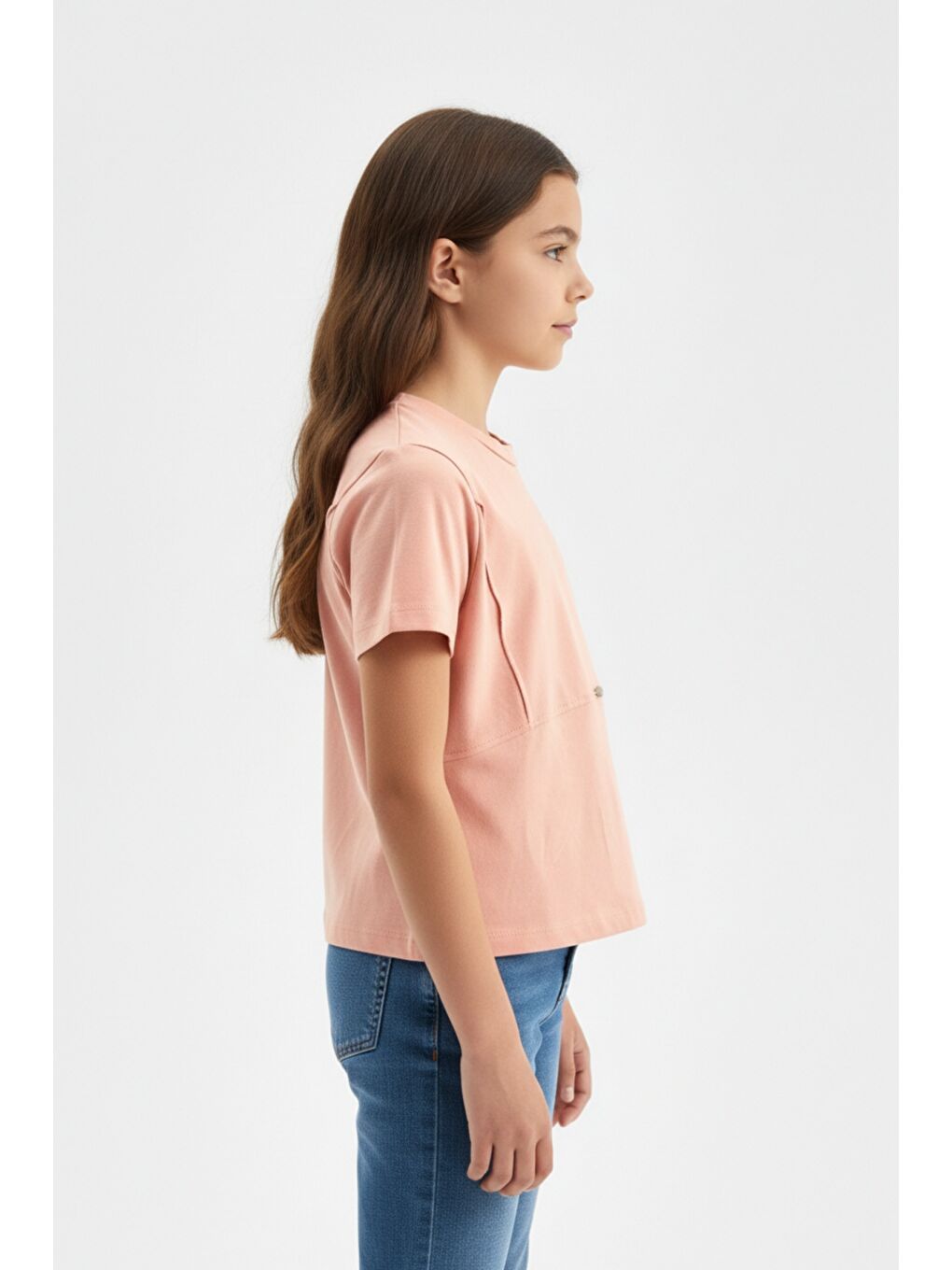 Ekru Kız Çocuk Bisiklet Yaka Kısa Kollu Dikiş Detaylı Metal Armalı Tişört  24984-2