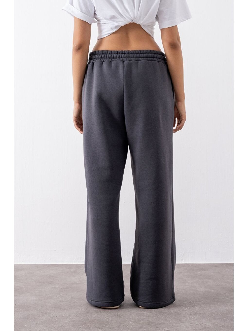 Kadın Chill Bol Paça Antrasit Eşofman Alt-3