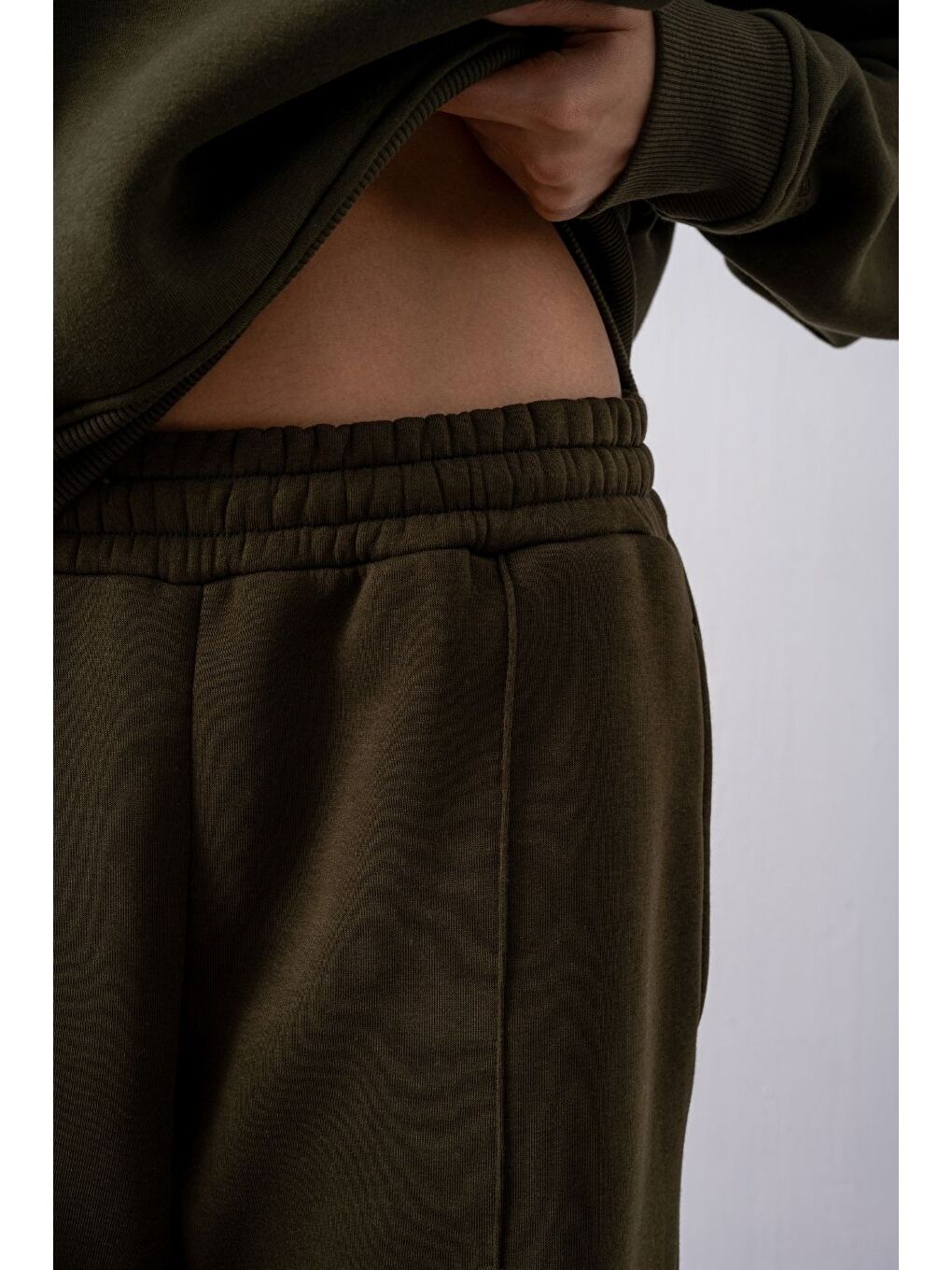 Kadın Chill Bol Paça Haki Eşofman Alt-2