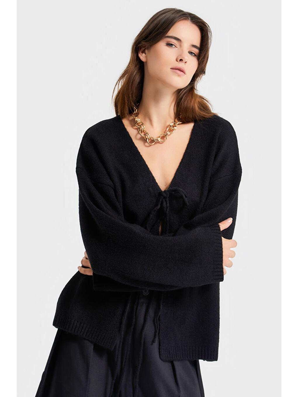 Kadın Siyah Renk w5-1 Önü Bağcıklı Oversize Triko Kazak-1