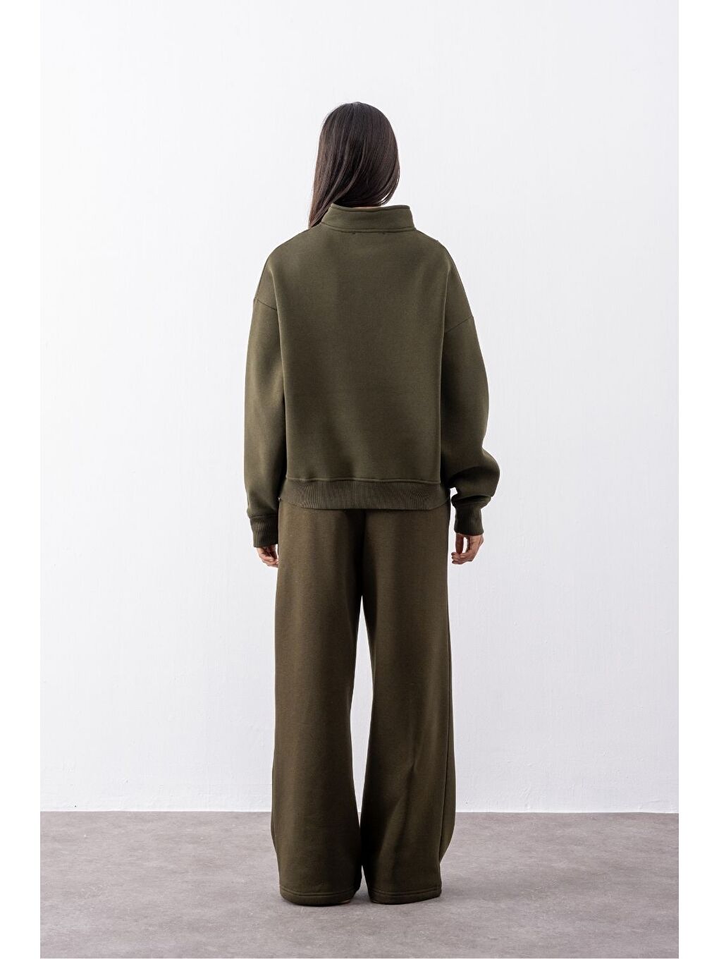 Kadın Chill Bol Paça Haki Eşofman Alt-3