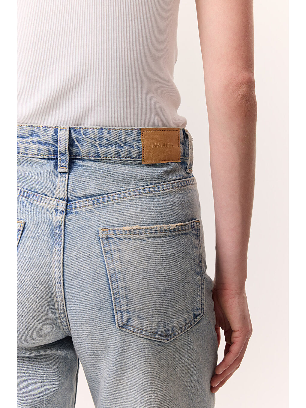 Yüksek Bel Mom Fıt Jean Açık Mavi-4