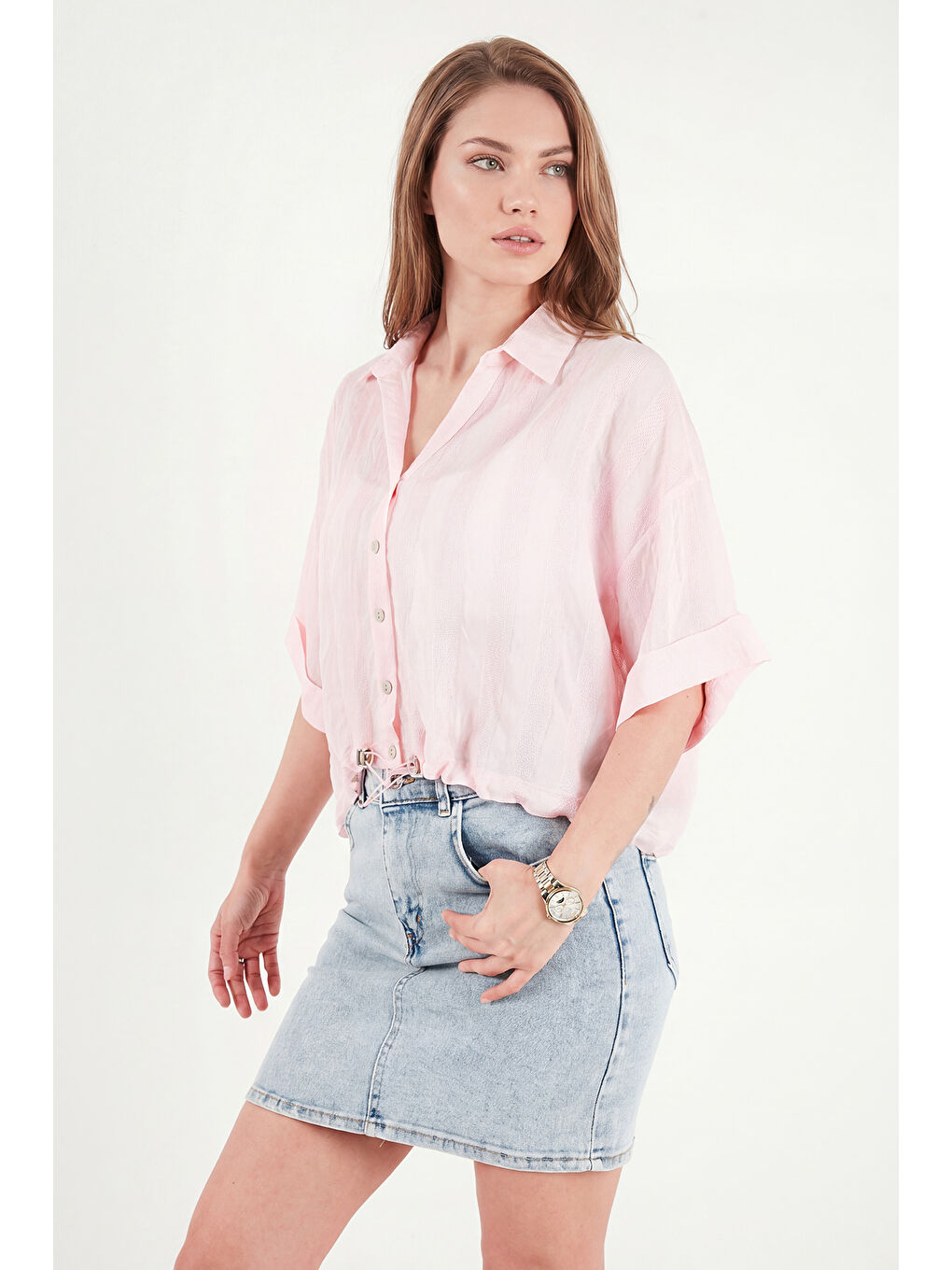 Pembe Rahat Kalıp Çizgi Dokulu Kısa Kollu Kadın Gömlek 6982259-2