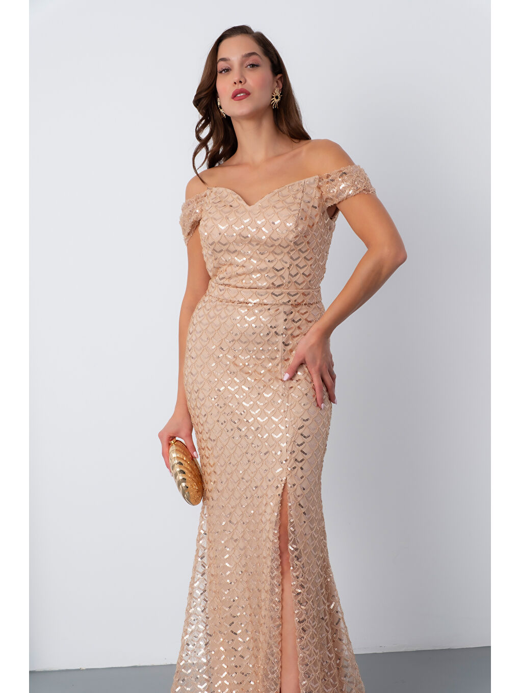 Sarı Kadın Gold Madonna Yaka Boncuklu Uzun Balık Abiye Elbise-2