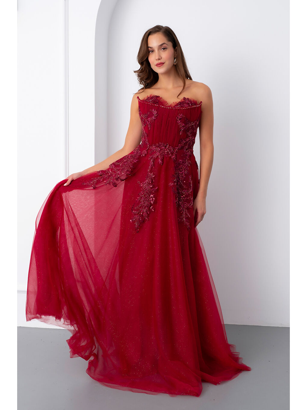 Kadın Bordo Straplez Güpürlü Uzun Tül Abiye Elbise-1