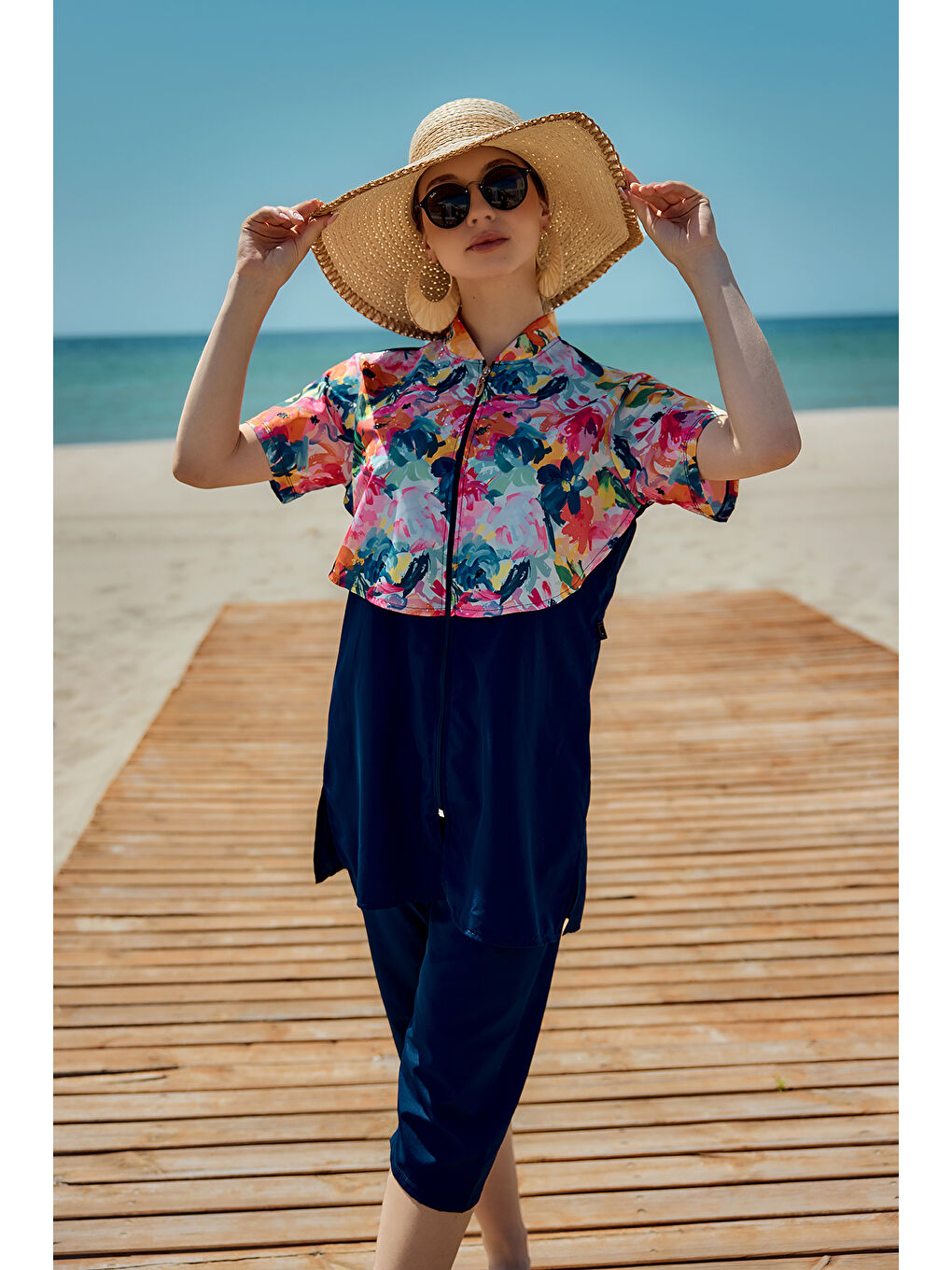 Siyah Önü Kapaklı Paraşüt Kısa Kollu Yarı Kapalı Mayo Nurel R2603