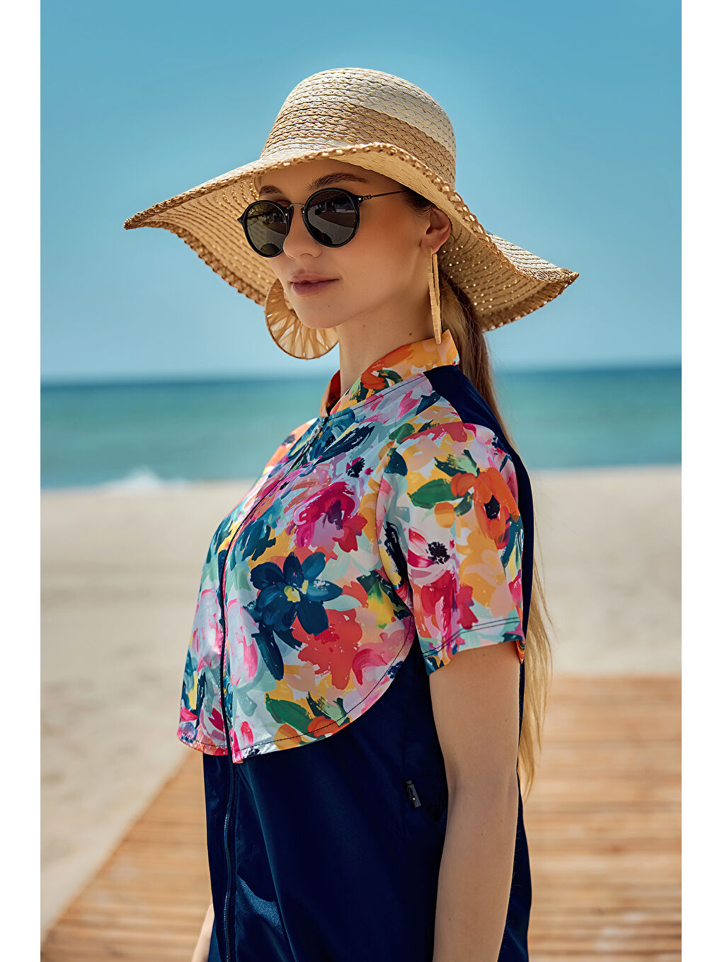 Siyah Önü Kapaklı Paraşüt Kısa Kollu Yarı Kapalı Mayo Nurel R2603-1