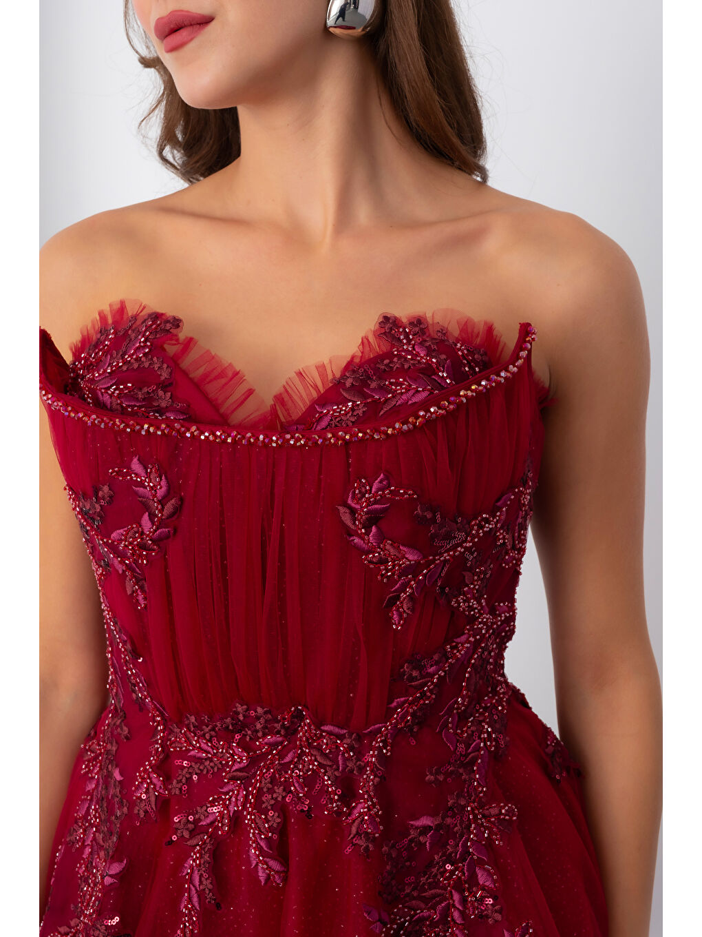 Kadın Bordo Straplez Güpürlü Uzun Tül Abiye Elbise-3