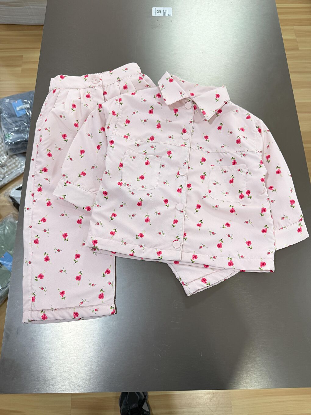 Kız Çocuk Pamuklu Pembe Çiçek Desenli Ceket Yaka Pantolon Takım-2