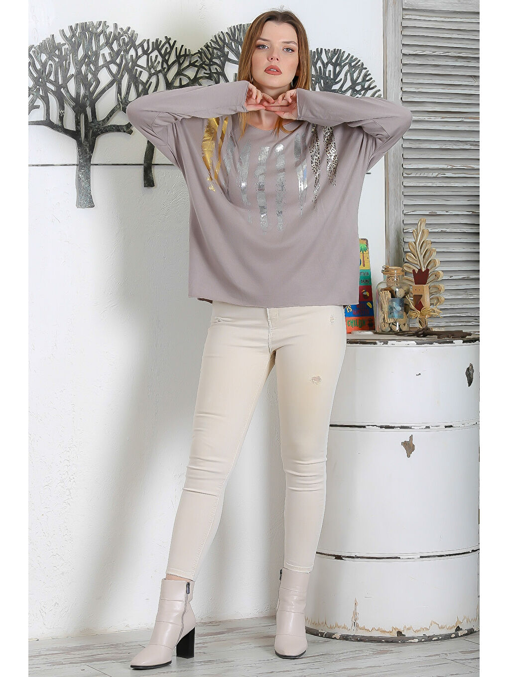 Bej İtalyan Vizon Havuz Yaka Uzun Kol Varak Baskılı Casual Triko Bluz-5