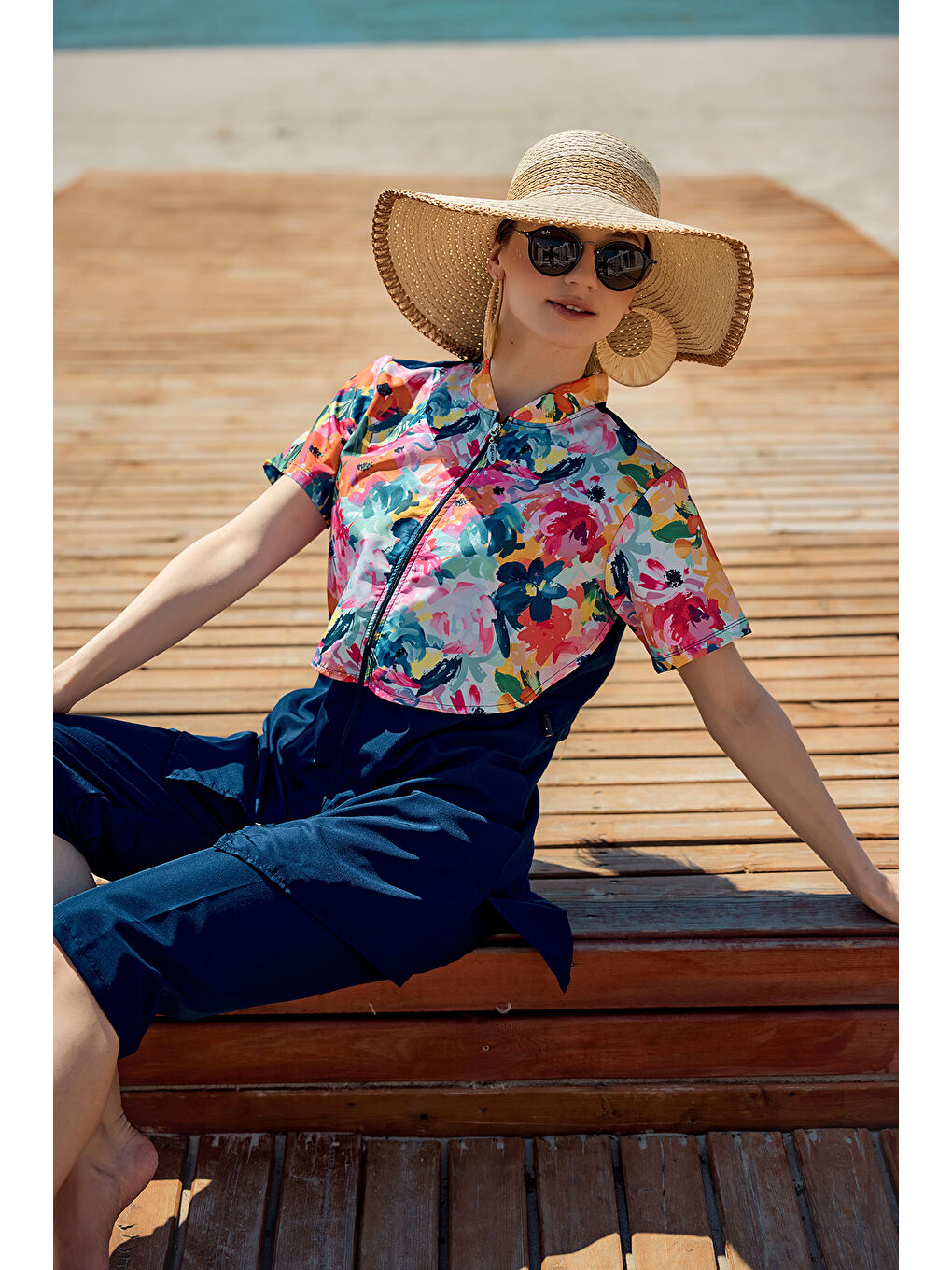 Siyah Önü Kapaklı Paraşüt Kısa Kollu Yarı Kapalı Mayo Nurel R2603-2