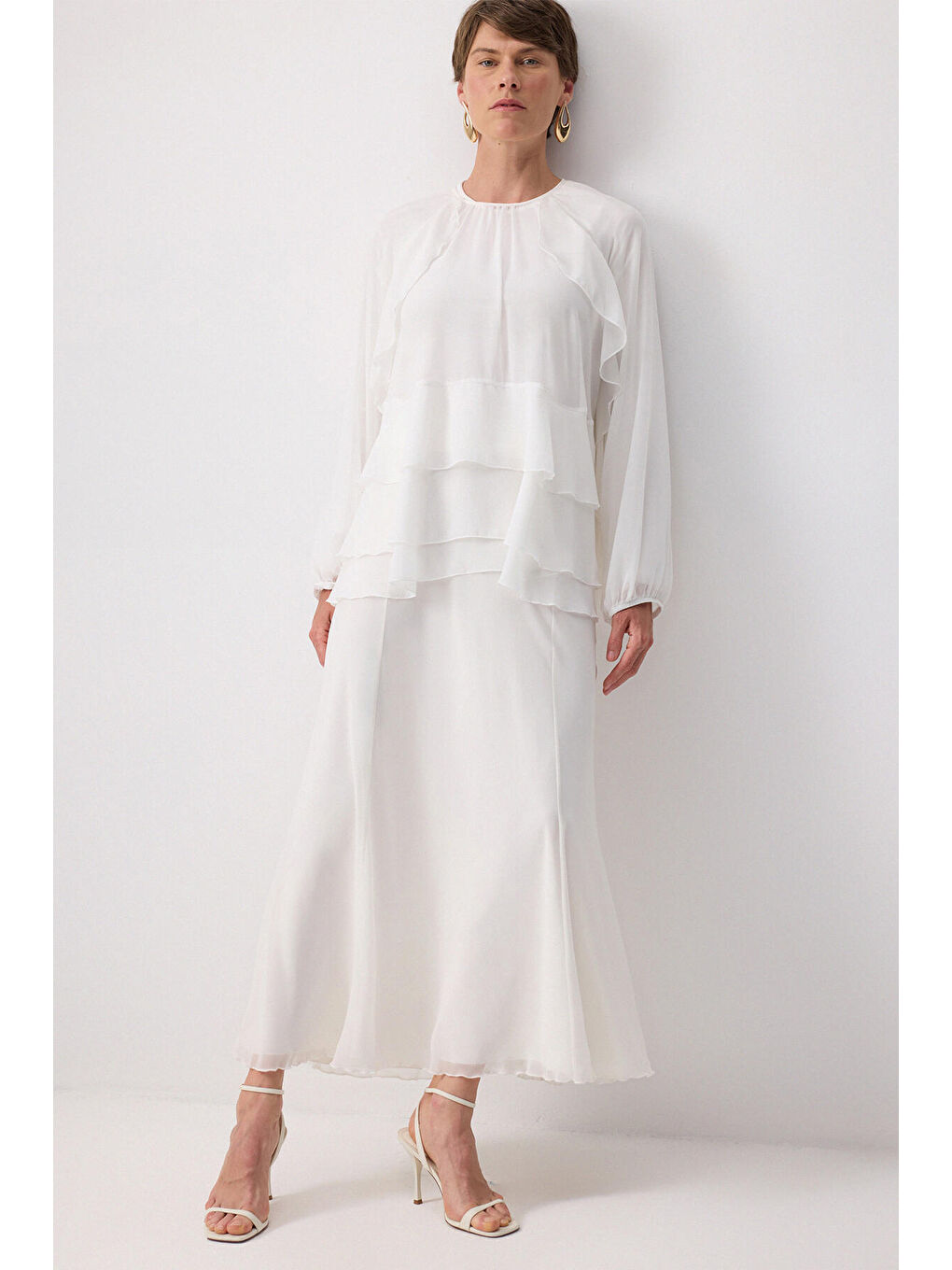 Ekru Fırfırlı Şifon Bluz-1