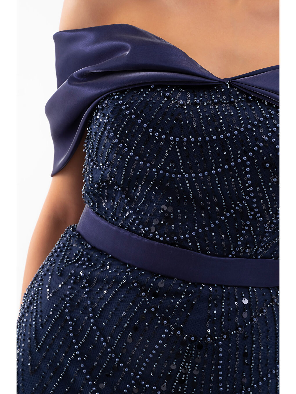 Kadın Lacivert Kayık Yaka Midi Boncuklu Abiye Elbise-4
