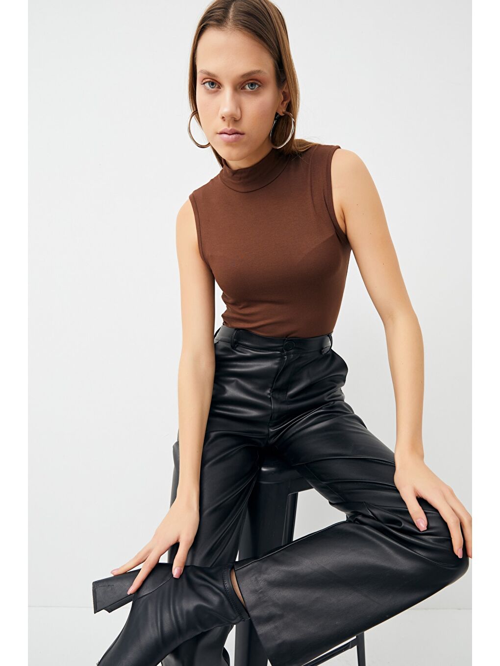 Kahverengi Kadın Acı Kahve Kolsuz Body-3