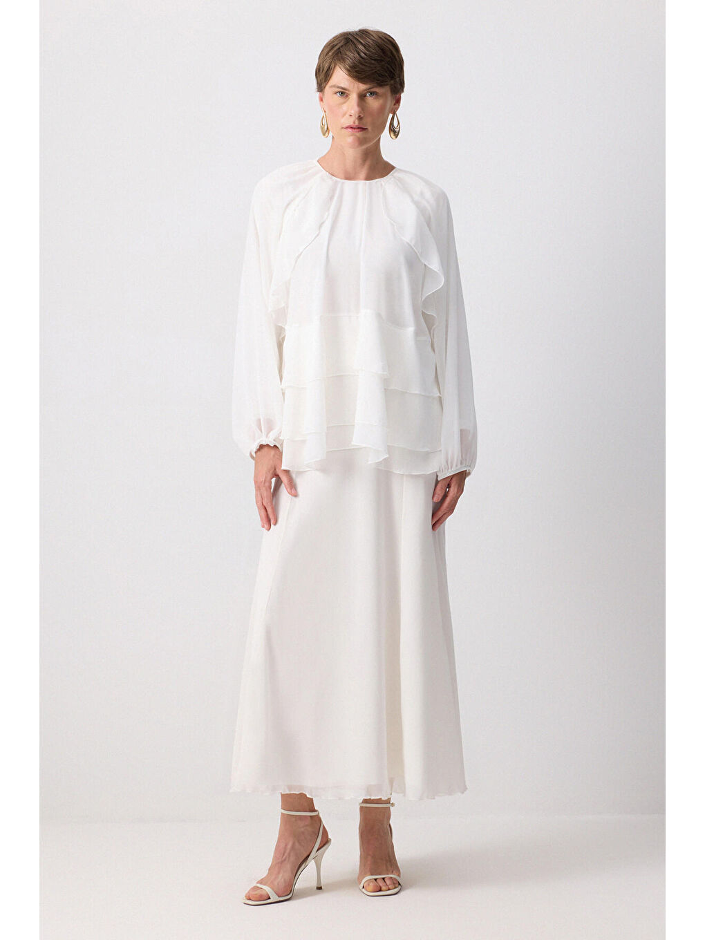 Ekru Fırfırlı Şifon Bluz-4