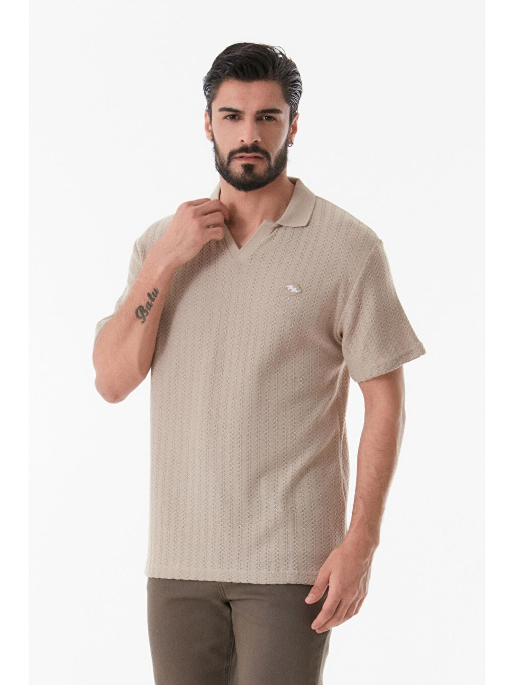 Bej Nakışlı Polo Yaka Erkek Tişört