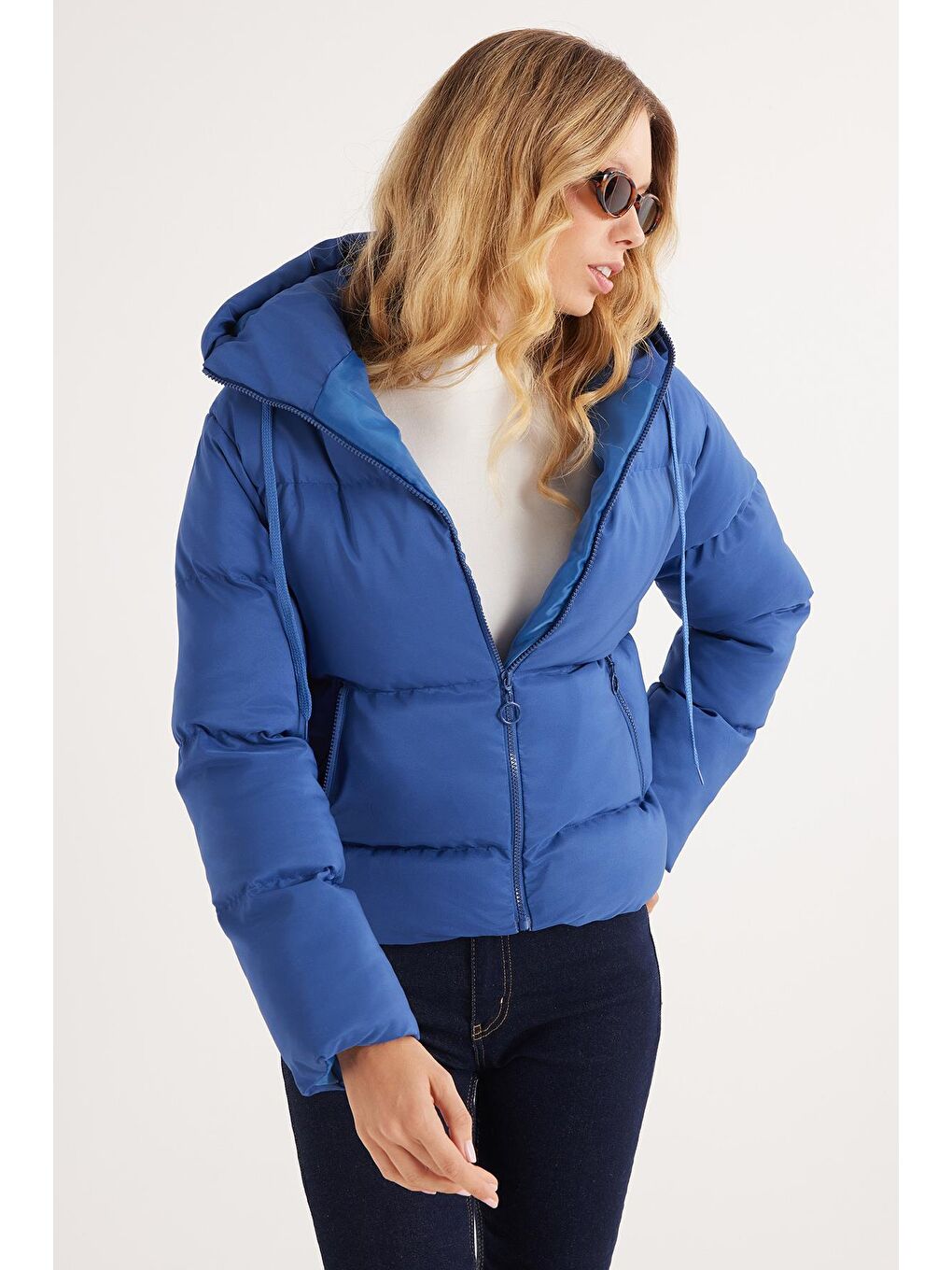 Kadın Regular Fit Klasik Kesim Kapüşonlu Şişme İndigo Mont-4