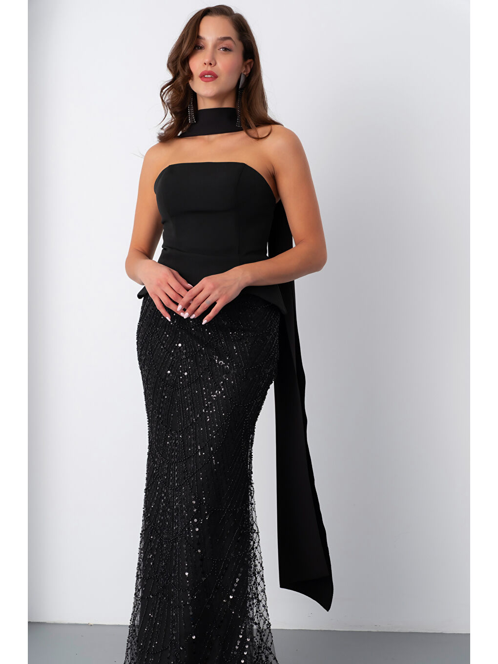 Kadın Siyah Straplez Taşlı Uzun Balık Abiye-2