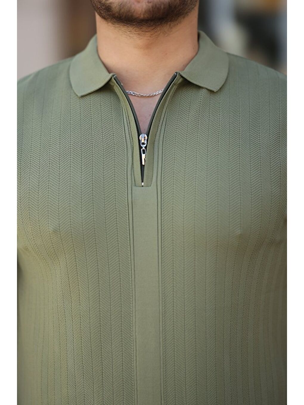 Haki Erkek Yakası Fermuarlı Kısa Kollu T-shirt-2