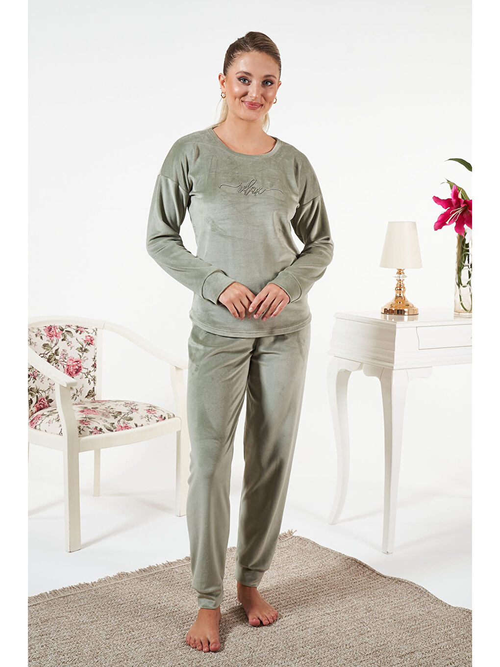 Yeşil Kadın Kadife Baskılı Pijama Takımı 25385 Mint-3