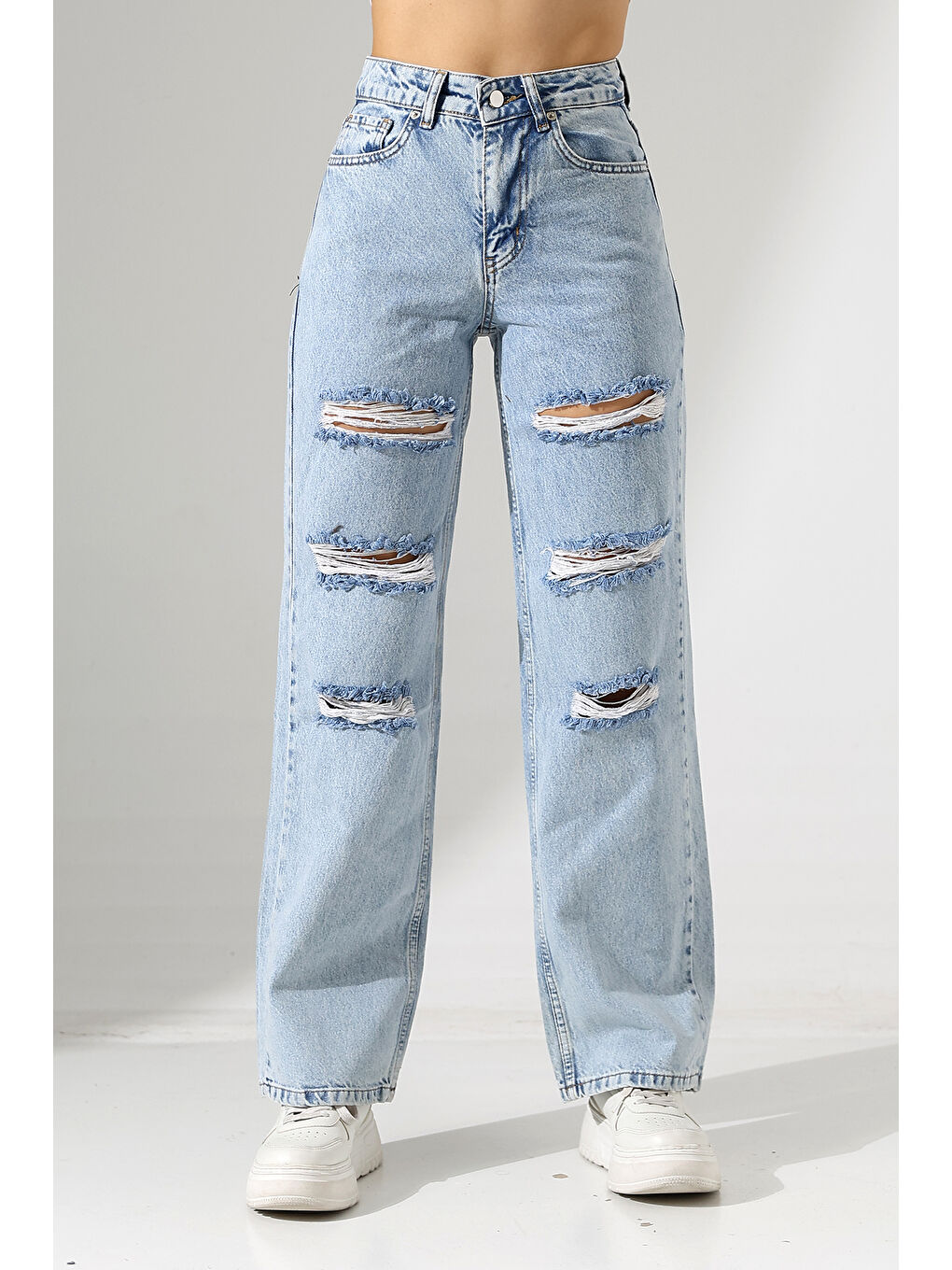 Mavi Yüksek Bel Yırtık Detaylı Mom Jean