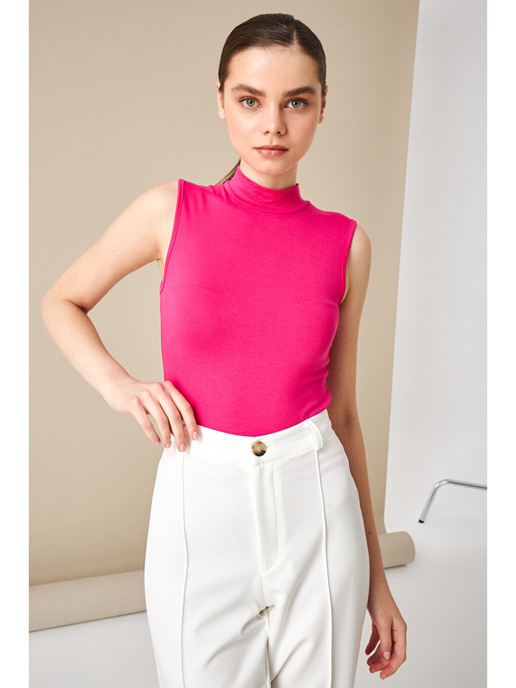 Kadın Pembe Kolsuz Bluz-1