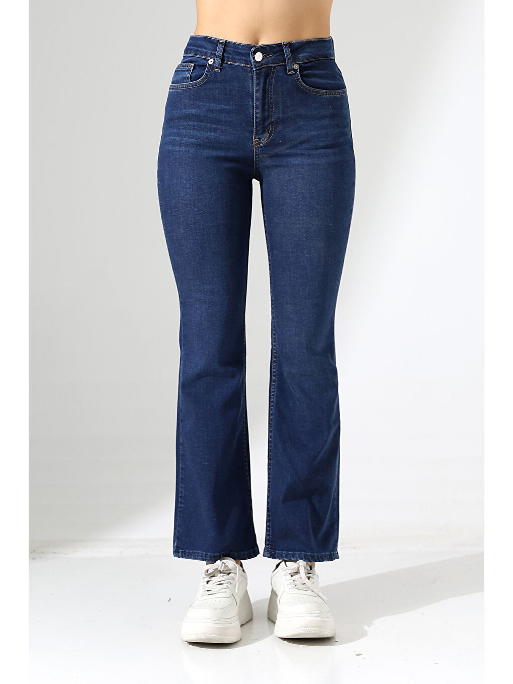 Yüksek Bel Klasik Paça Kadın Jean – Lacivert-1