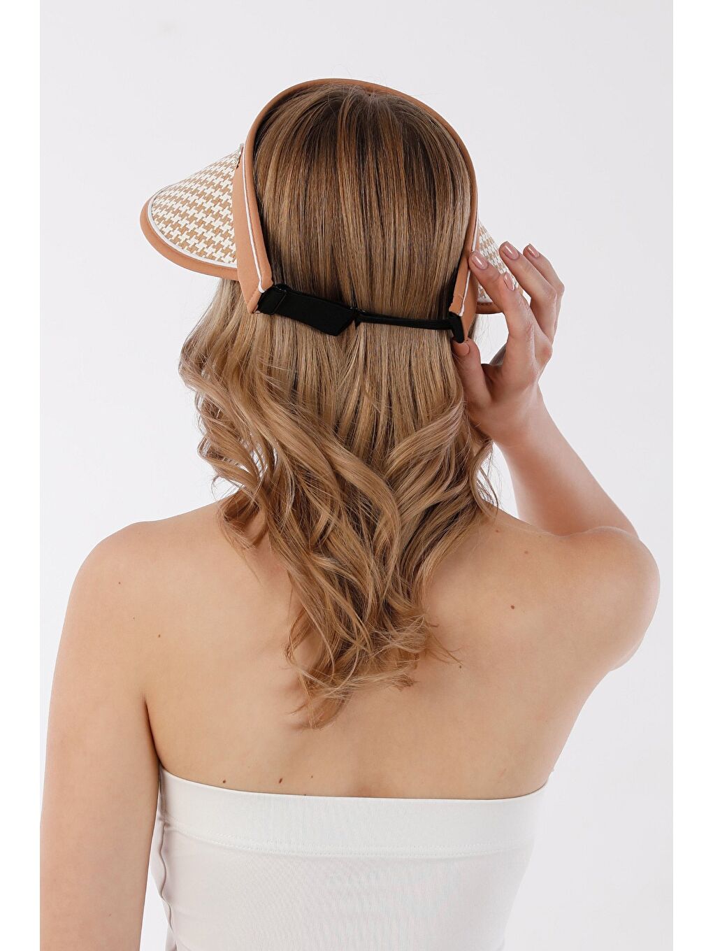 Kahverengi Kazayağı Desenli Siperli Ayarlanabilir Hasır Şapka-4