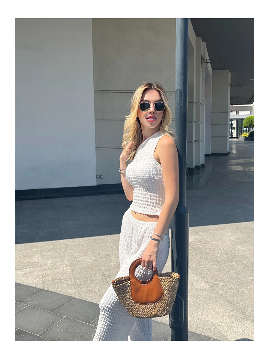 Kadın Beyaz Gofre Kumaş Tek Omuz Bluz HZL25S-ZK13271-2