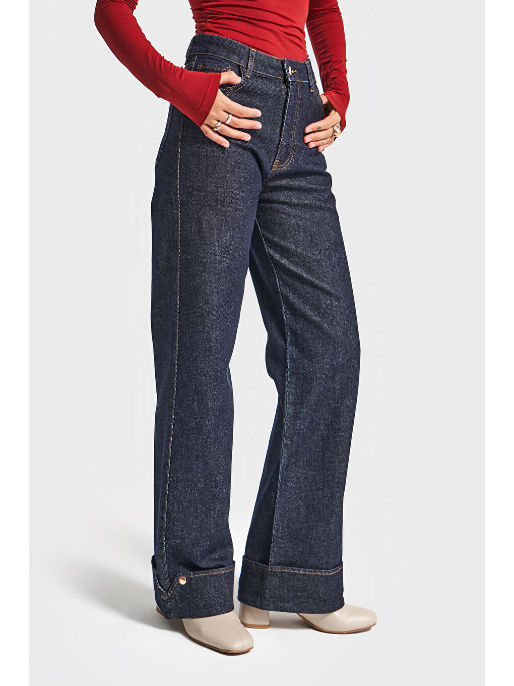 Kadın İndigo Renk 7w5-50 Straight Fit Yüksek Bel Paça Detaylı Özel Tasarım Denim Jean