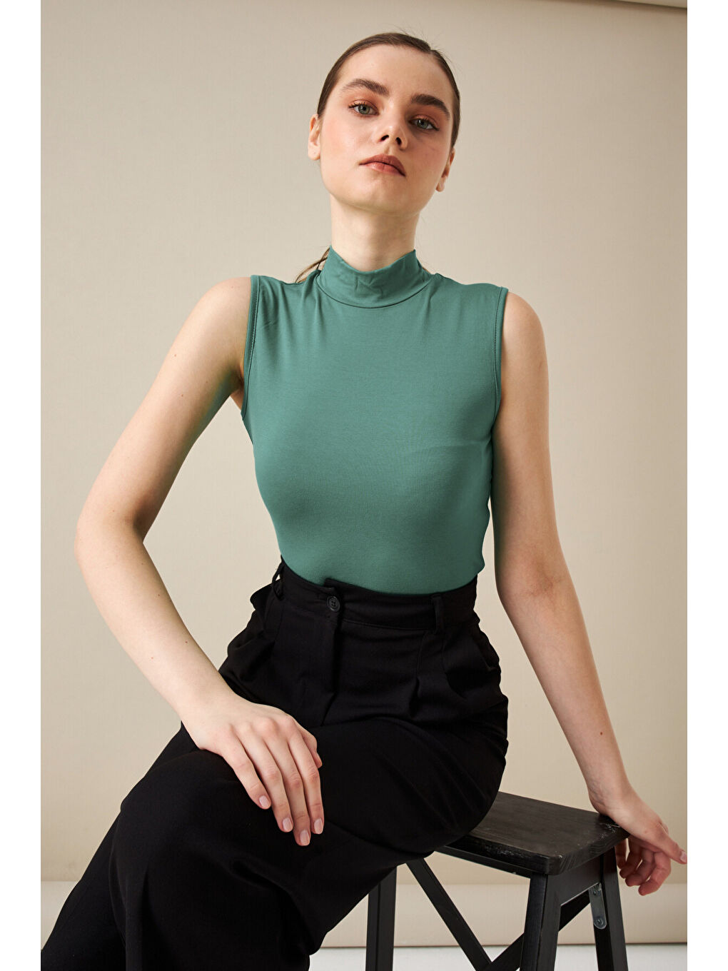 Kadın Mint Yeşili Kolsuz Bluz-1