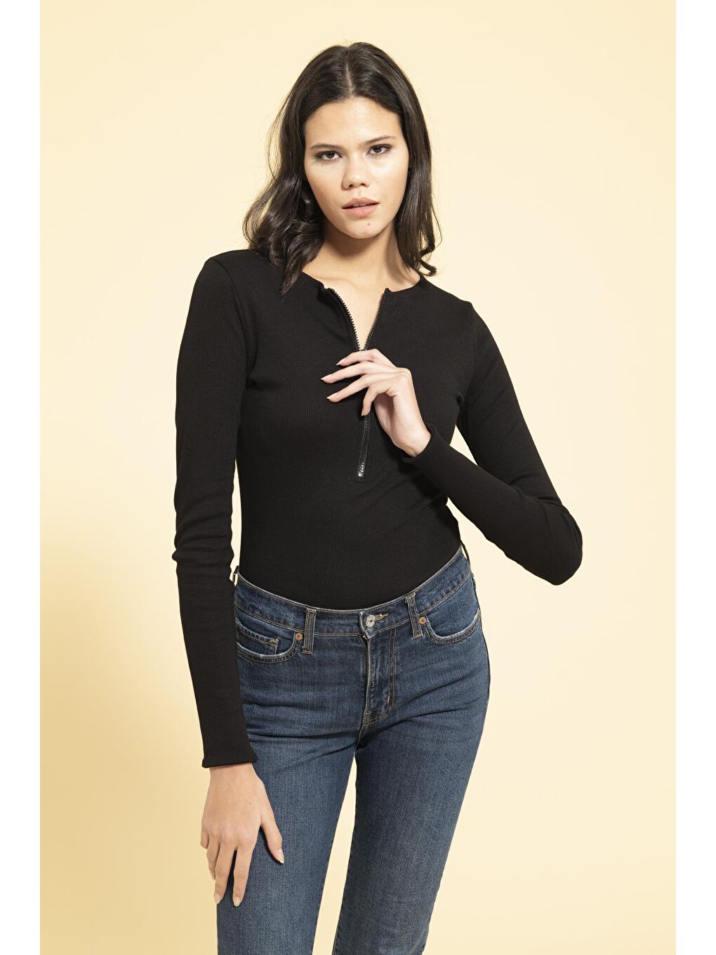 Önü Fermuar Detaylı Cıtcıtlı Siyah Zıbın Bluz-1