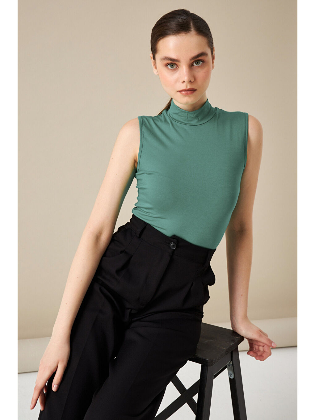 Kadın Mint Yeşili Kolsuz Bluz-2