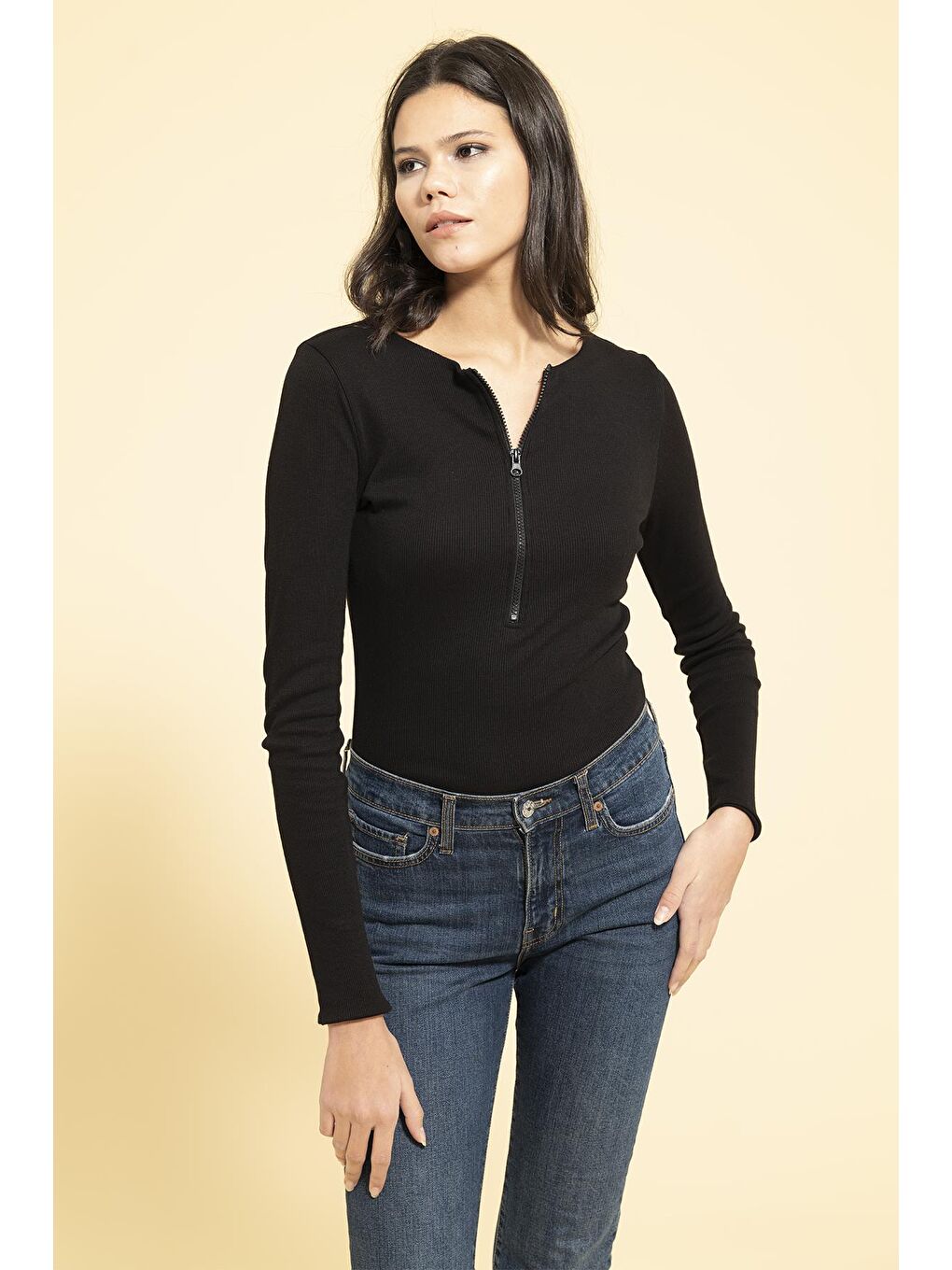 Önü Fermuar Detaylı Cıtcıtlı Siyah Zıbın Bluz-3