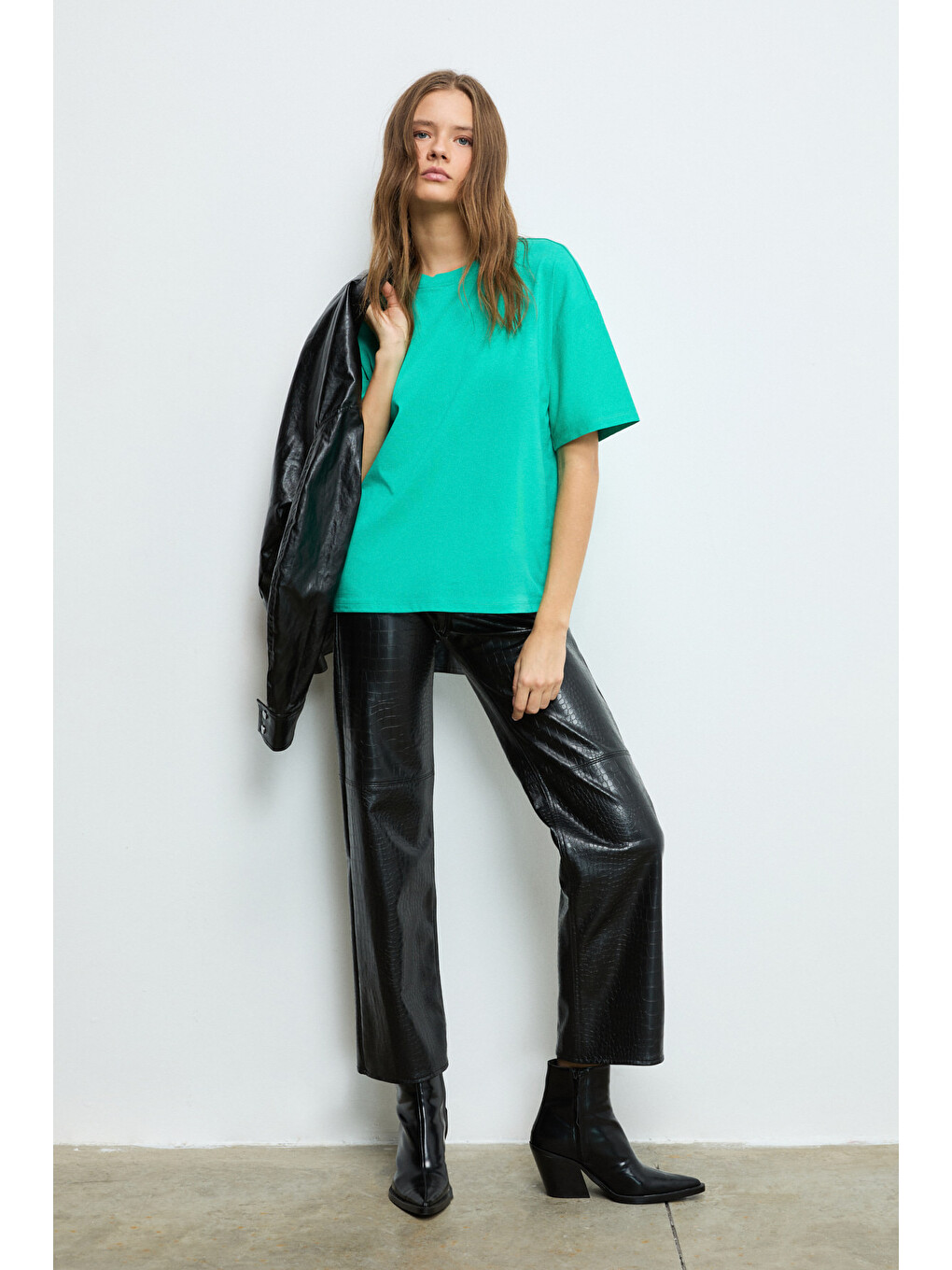 Yeşil LAGERTHA Kadın %100 organik Pamuklu Kalın Dokulu Oversize Fit Yuvarlak Yakalı YEŞİL T-Shirt-3