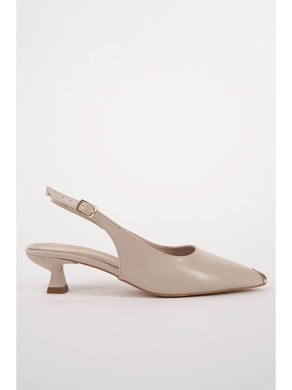 Bej VUXİA Sivri Burun Metal Burun Detaylı Arkası Açık Kadın Topuklu Ayakkabı-1