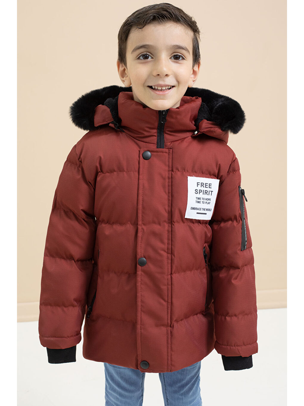 Kahverengi Erkek Çocuk Kiremit Yazılı Arma Detaylı İçi Kürklü Kapüşonlu Şişme Mont 21347-1