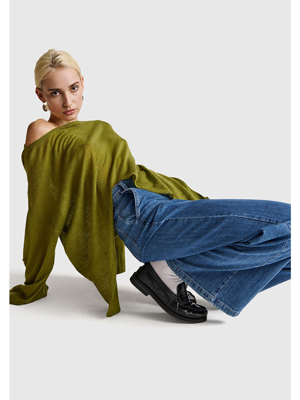 Kadın Haki Yeşili Alpaka ve Yün Karışımlı Düğme Detaylı Beli Bağlamalı Kazak-4