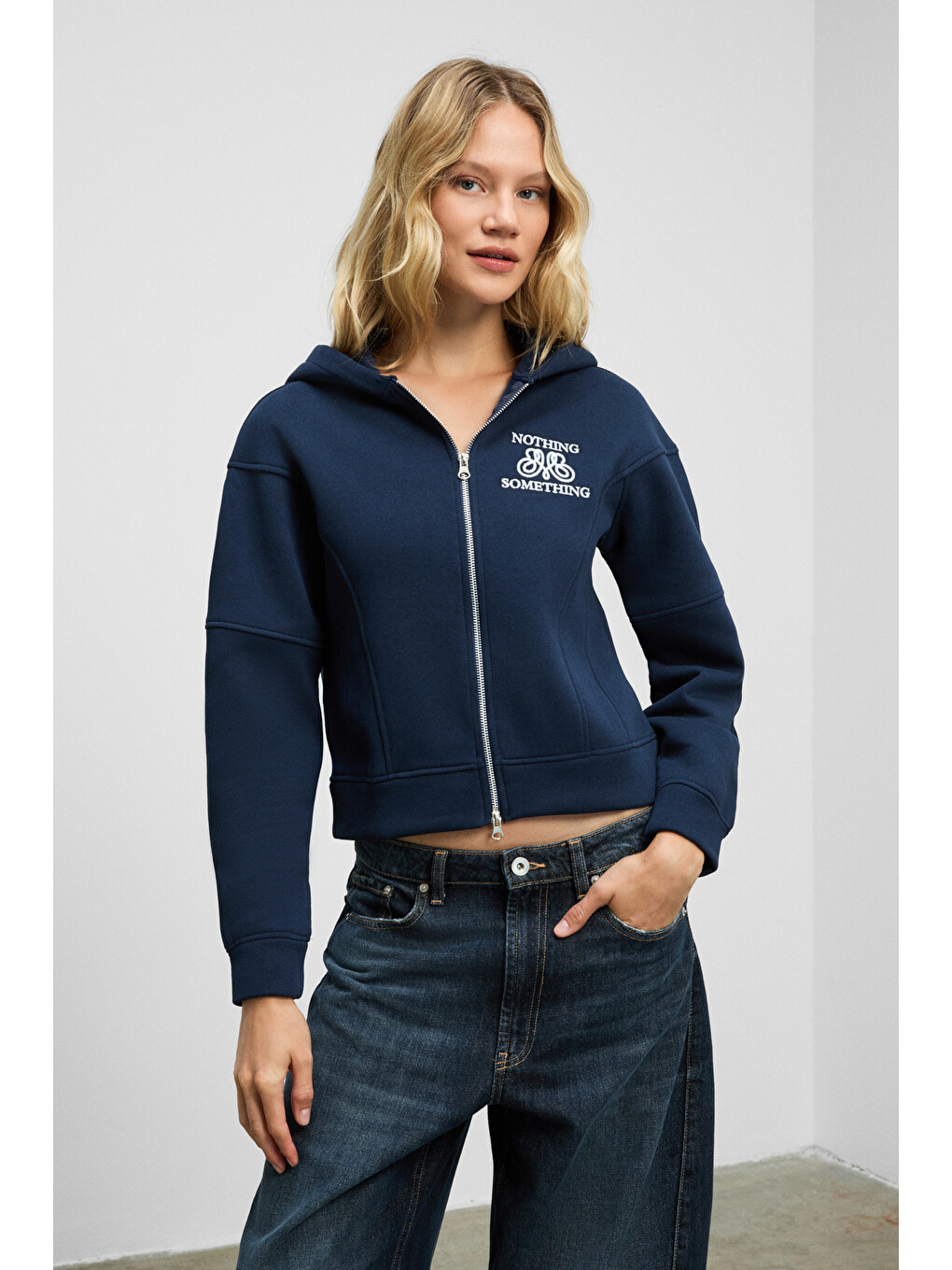 Robına Kadın Şardonlu Kapüşonlu Nakış Detaylı Lacivert Sweatshirt-3