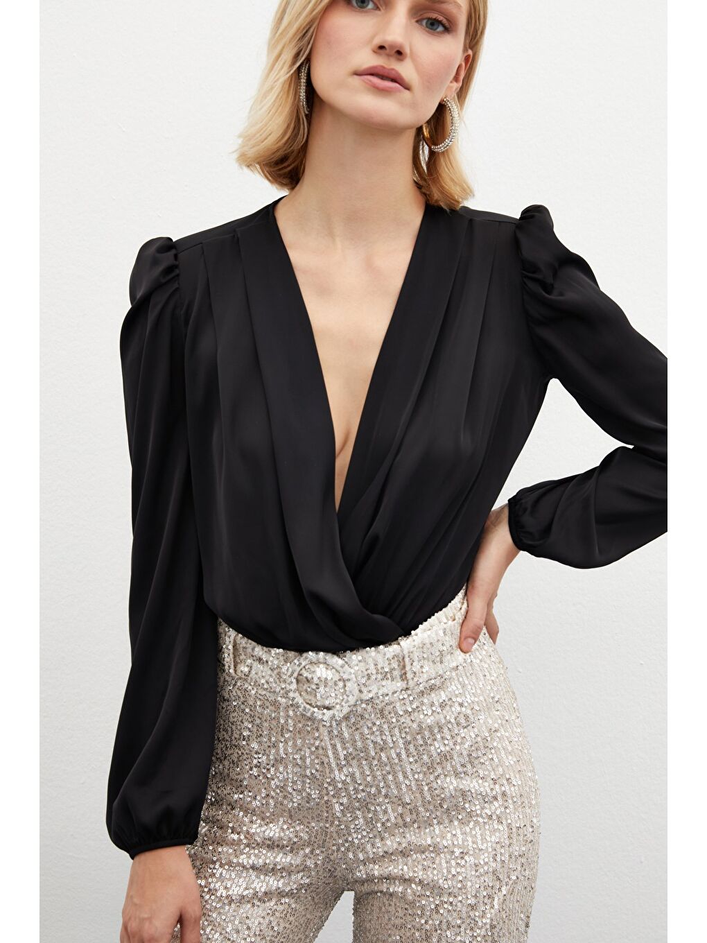 Kruvaze Saten Bodysuit Bluz - Siyah-2