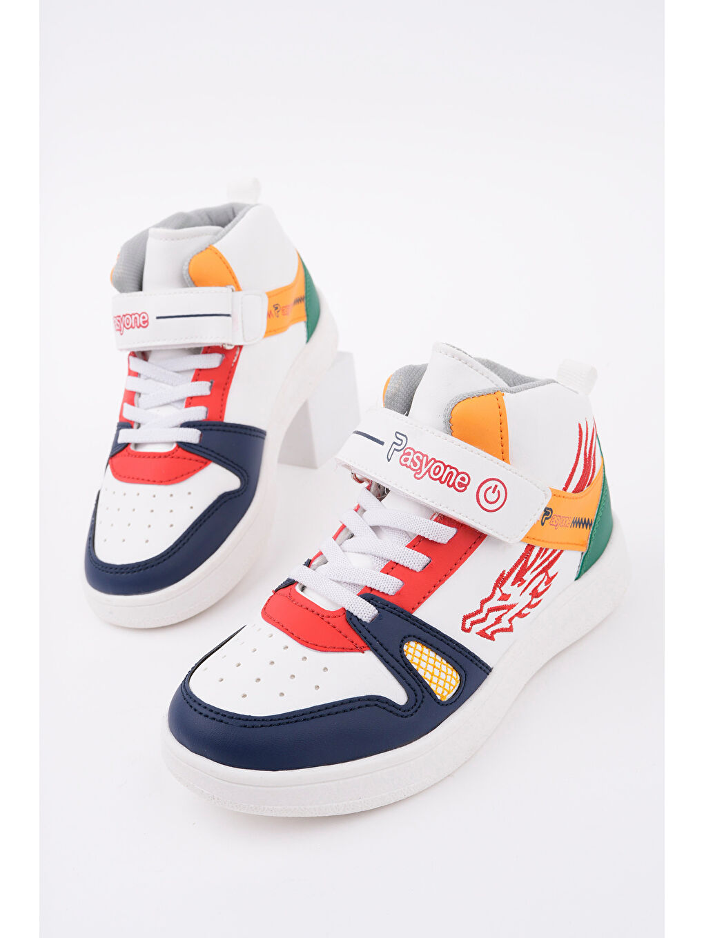 Beyaz Çocuk Boğazlı Günlük Spor Ayakkabı-2