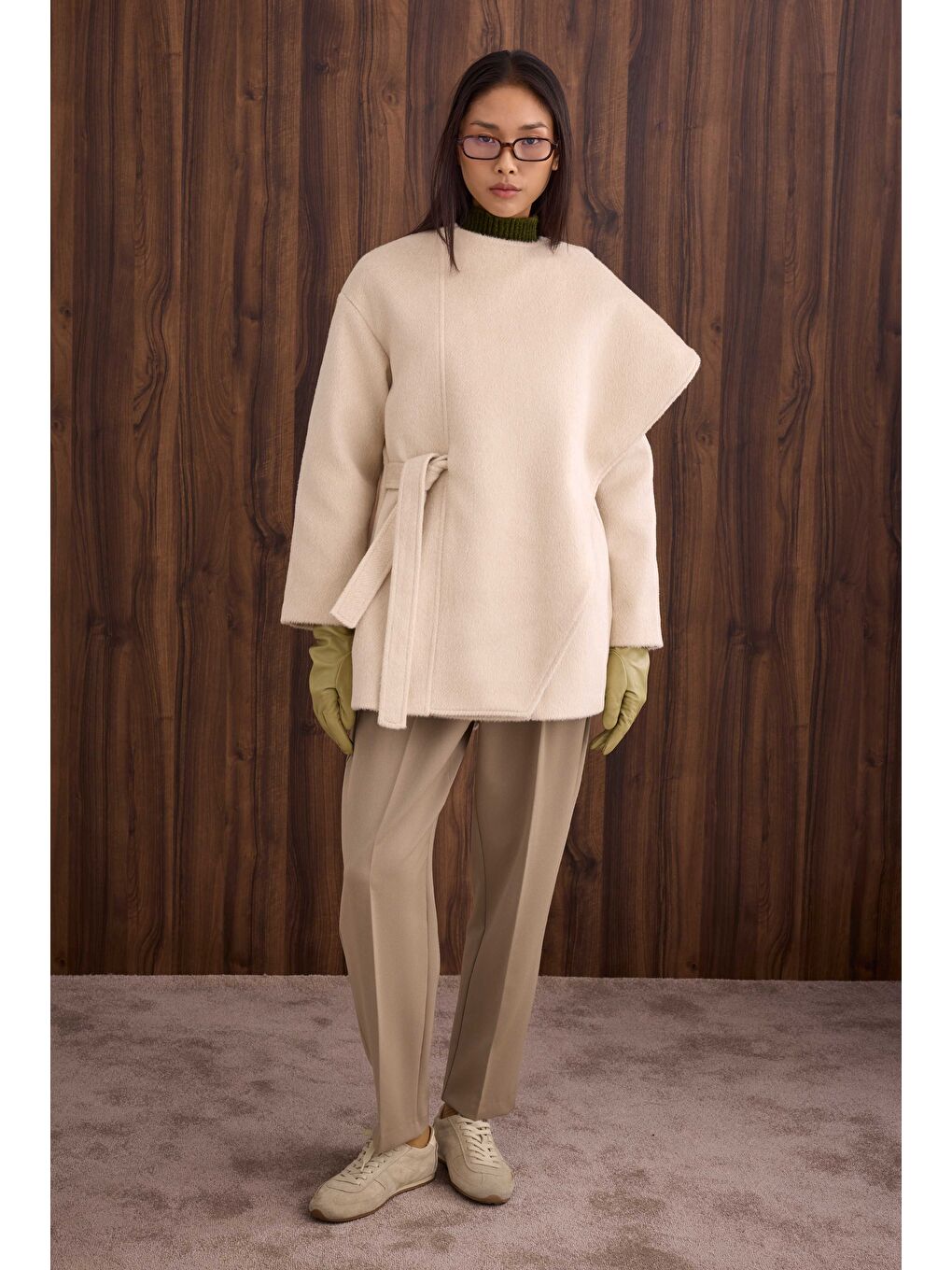 Beyaz Kuşaklı Şal Yaka Kaban Kemik-4