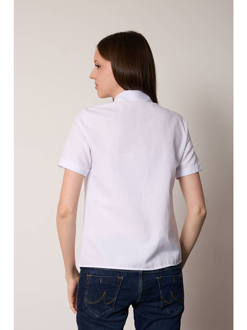 Beyaz Poplin Kumaş Kısa Kollu Gizli Düğmeli Gömlek-2