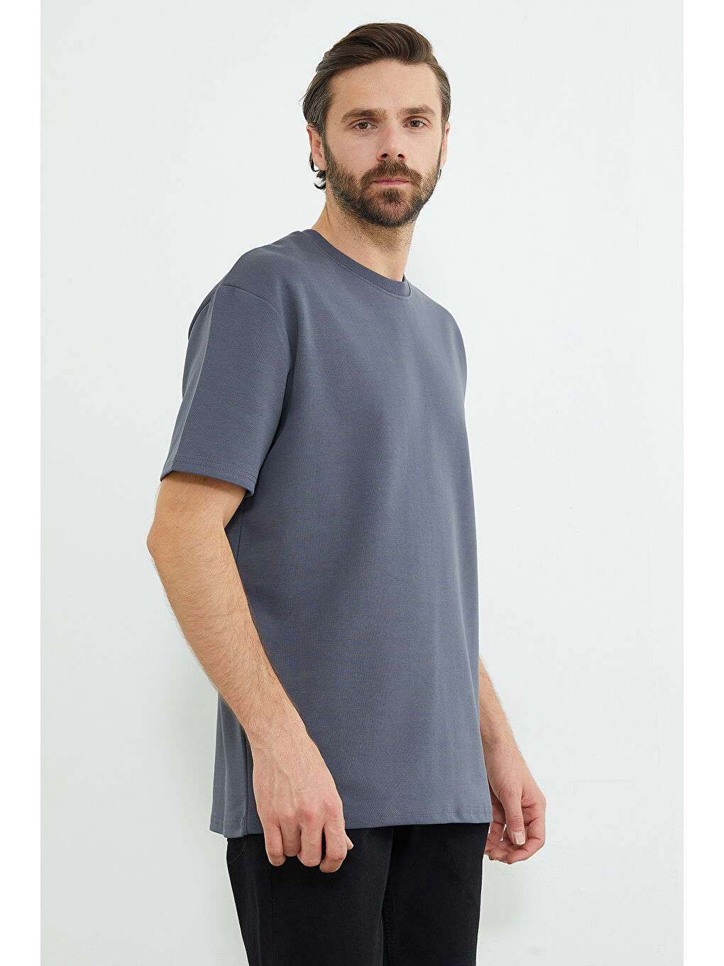 Gri Basic Bisiklet Yaka İnterlok Tişört-1